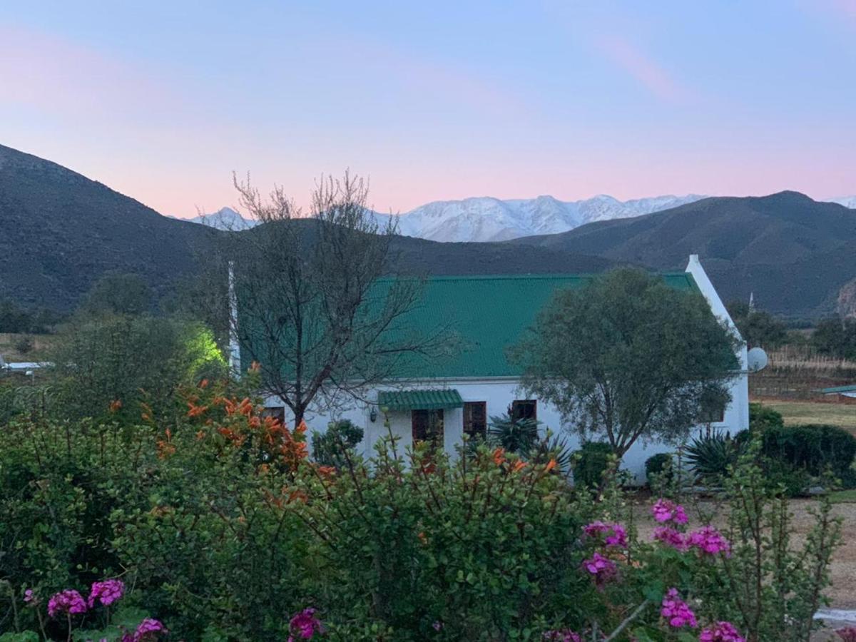 Berluda Farmhouse And Cottages Oudtshoorn Exteriör bild